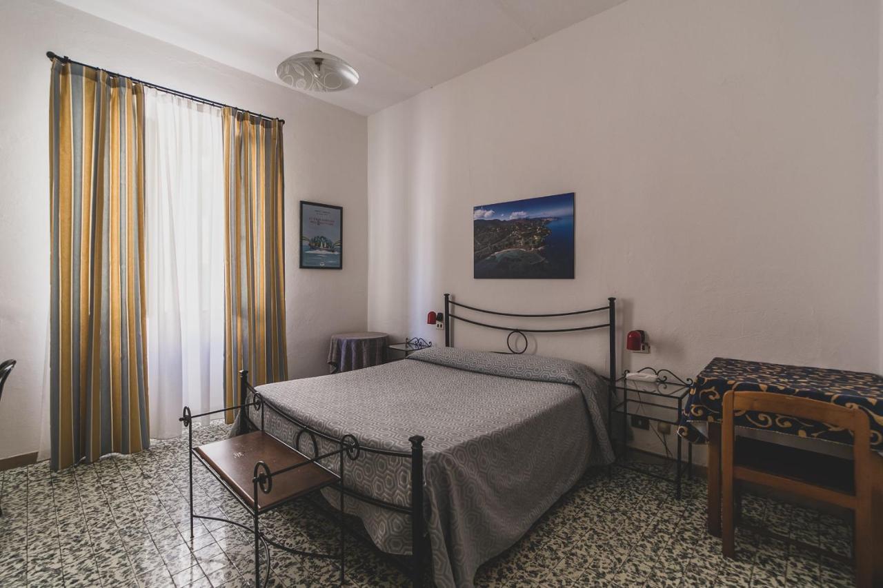 Hotel Alfiero Porto Santo Stefano  Pokój zdjęcie