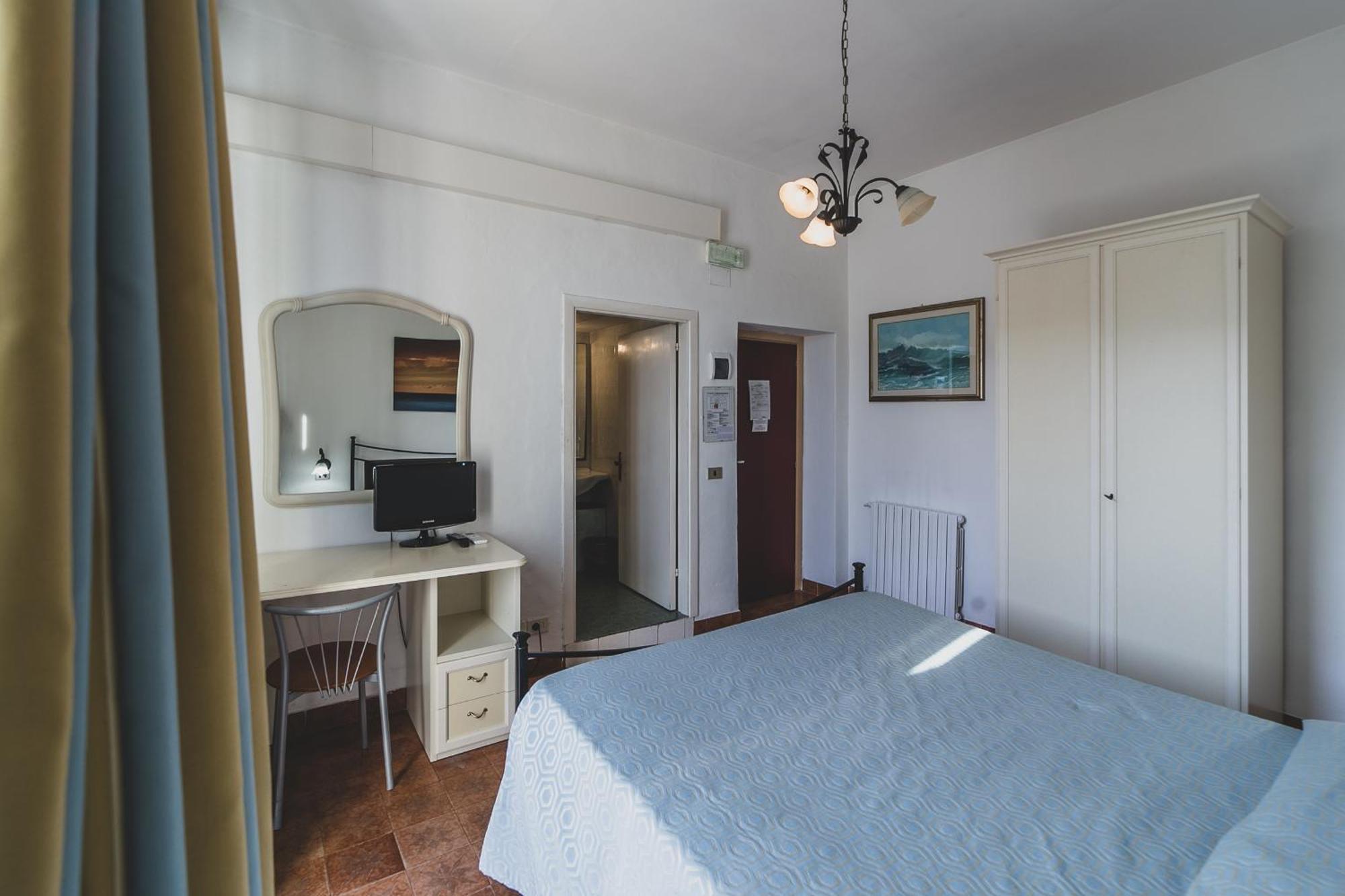 Hotel Alfiero Porto Santo Stefano  Pokój zdjęcie