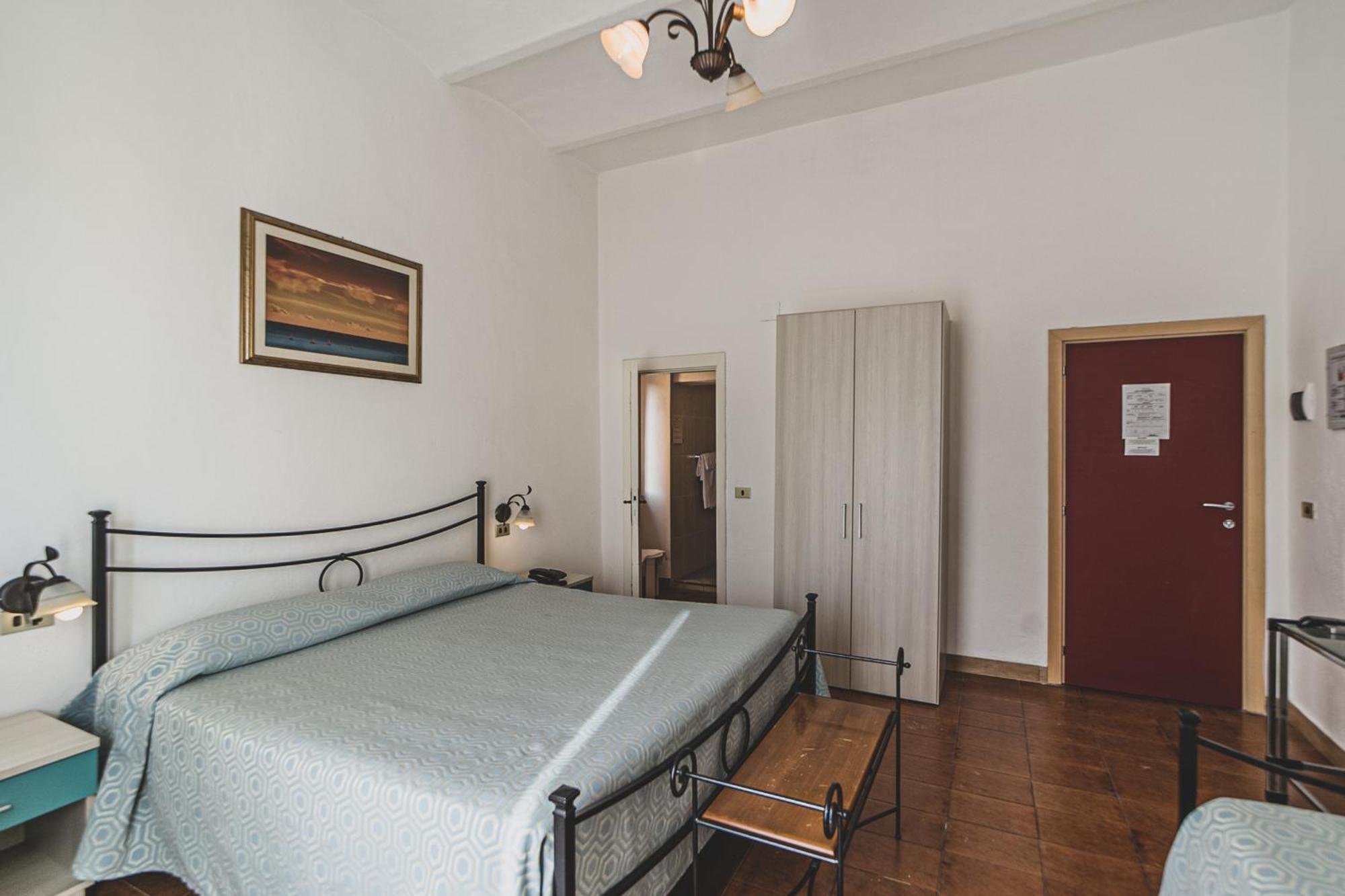 Hotel Alfiero Porto Santo Stefano  Pokój zdjęcie