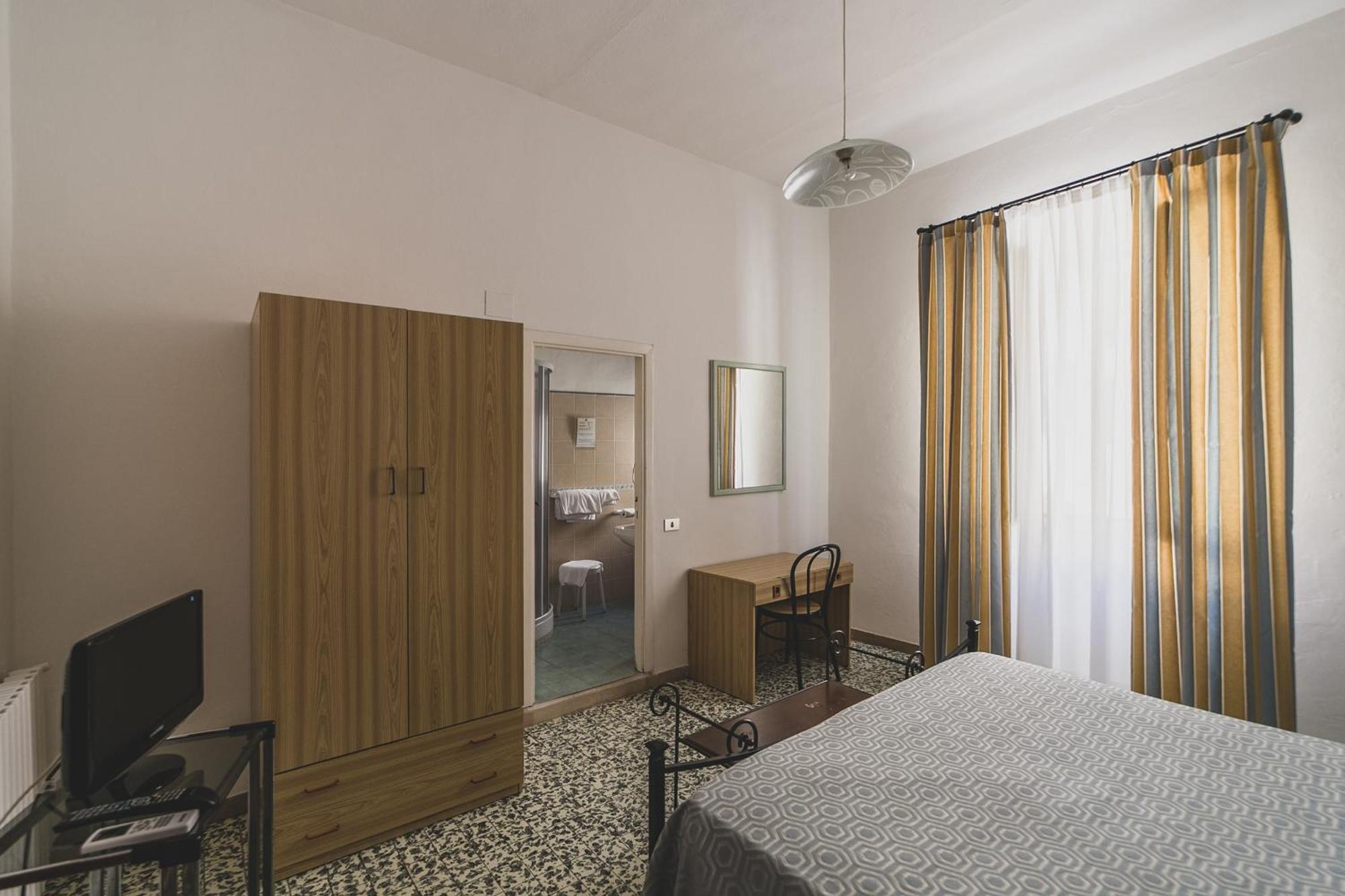 Hotel Alfiero Porto Santo Stefano  Pokój zdjęcie